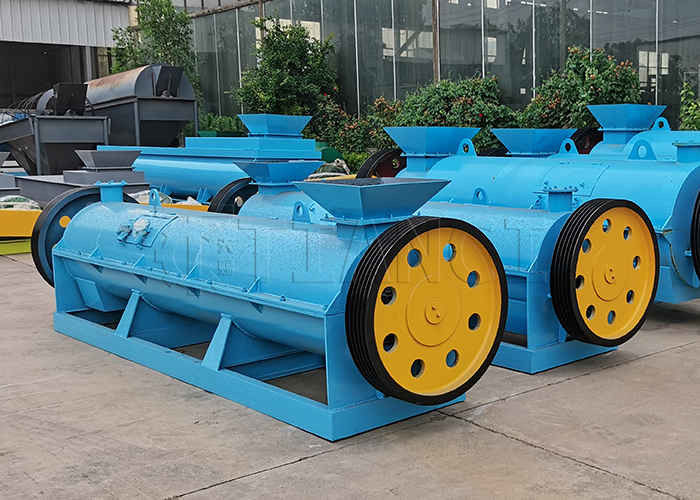 비료 잔류 및 풀브산과 같은 유기 물질을 잔류하는 비료 분자