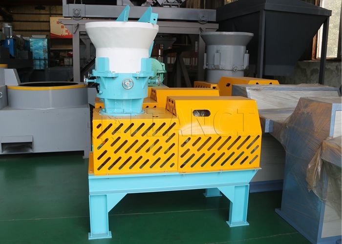 동물 배설물 Granulation Cat Litter Granulator Flat Film Extrusion Granulator 생산 라인
